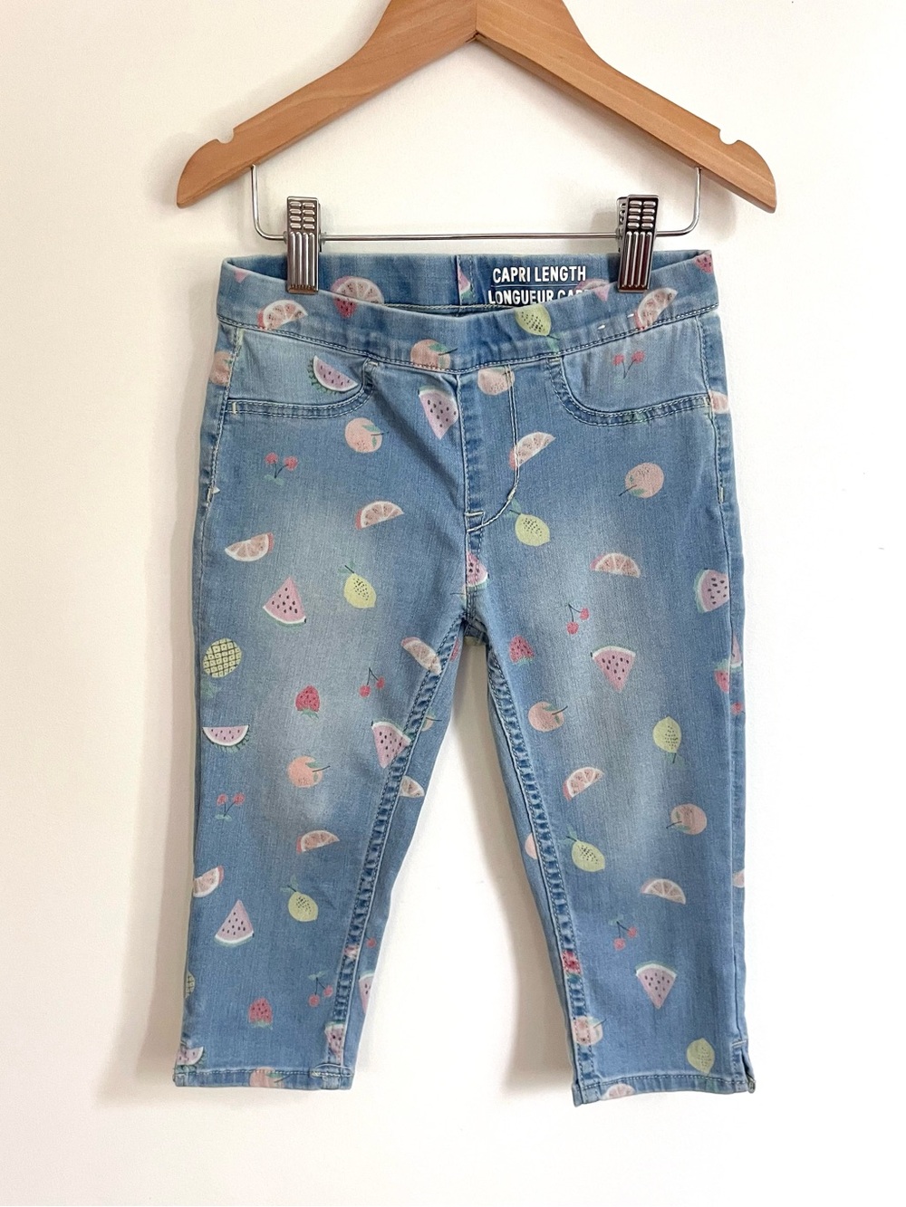 $7 💥🍉 Denim Capri Printed Jean Shorts / Pull-On Cropped Jeans, Watermelon